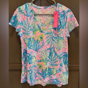 Lilly Pulitzer NWT Pink and Blue Floral Etta V-Neck Tee